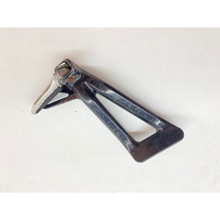 REAR PASSENGER FOOTREST LEFT SUZUKI GSX 750 1998-2003 NAKED