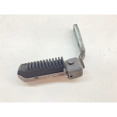 ESTRIBERA PILOTO DERECHA SUZUKI GSX 750 1998-2003 NAKED