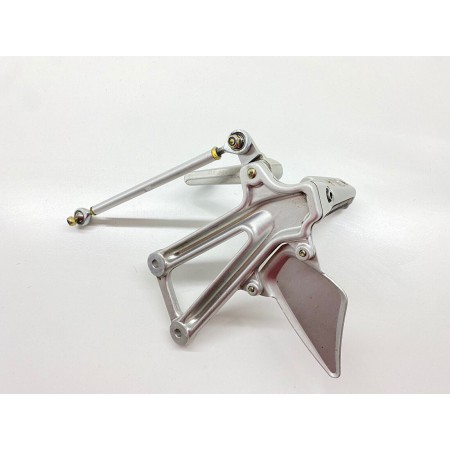 REPOSE-PIEDS CAVALIER GAUCHE DUCATI ST2 944 1997-2001