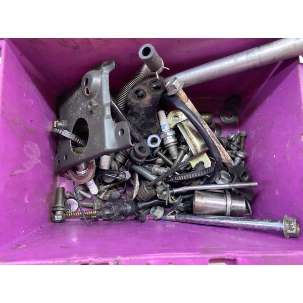 SUZUKI VZ MARAUDER 800 1997-2004 KIT BOULONS ET VIS