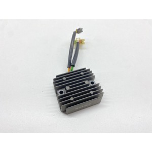 REGOLATORE DI TENSIONE ORIGINALE APRILIA TUONO 1000 R 1998-2001-2003 RSV 1000