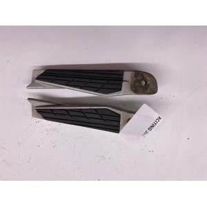 COPPIA PEDALINE POSTERIORI PASSEGGERO KYMCO XCITING 300 500 R i 2007-2014