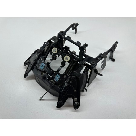 PLEXIGLAS FRONT RAHMEN SUZUKI BURGMAN 650 EXECUTIVE 2008