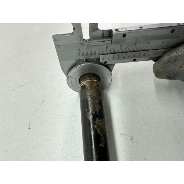 RADACHSE PIN HINTERRADFELGE YAMAHA FJR 1300 ABS 2002-2005