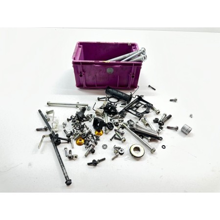 KIT VITI VITERIA BULLONI HONDA CBR 600 F 2011-2013 CBR 600F PC412