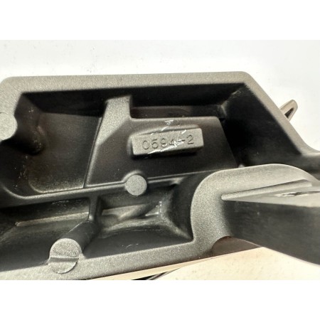 SUPPORT DE POIGNÉE ARRIÈRE DROITE KAWASAKI VERSYS 650 2015-2017-2020