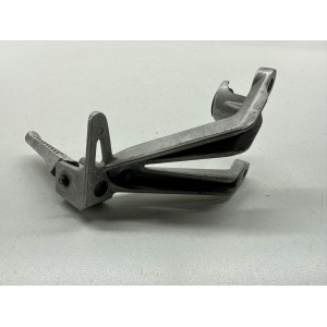 PEDANA PEDALINA POSTERIORE SINISTRA SX SUZUKI GSXR GSX-R 600 STRAD 1996-2000 2