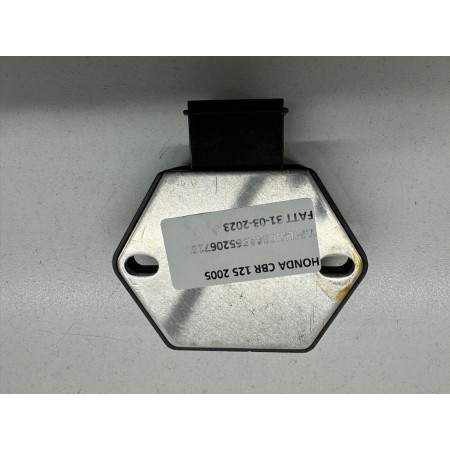RÉGULATEUR DE TENSION HONDA CBR 125 R 4T 2004-2005-2006