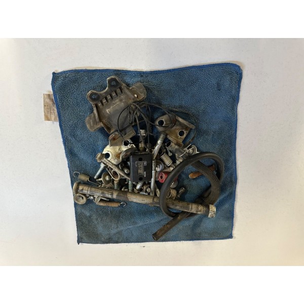 ENSEMBLE VIS PIVOT AUTRES SUZUKI RMZ 250 4T J442 2007 2008 2009