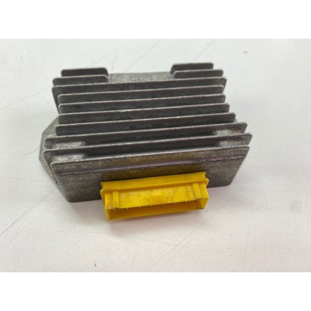 REGULADOR DE VOLTAJE PIAGGIO LIBERTY 125 4T 1997 2003