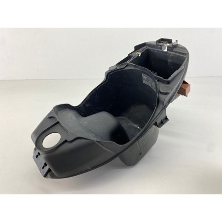 COMPARTIMENT SOUS LE SIÈGE DU CASQUE PIAGGIO LIBERTY 125 4T 1997 2003