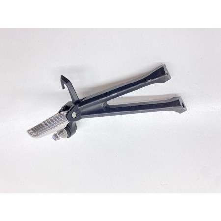 PEDANA PASSEGGERO POSTERIORE DESTRA DX SUZUKI GSXR GSX-R 600 750 2011-2017 L1