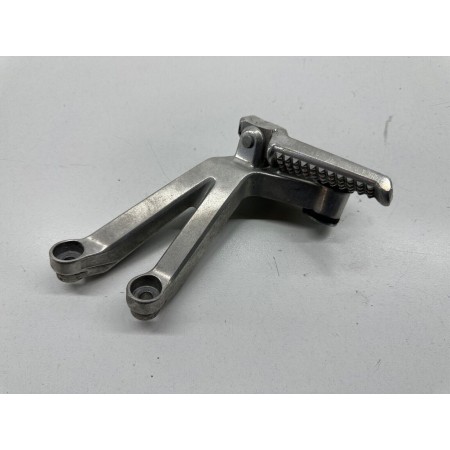 REAR PASSENGER FOOTREST RIGHT HONDA CBR 954 2002-2004-2005 SC50A