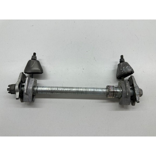 PERNO ASSE RUOTA POSTERIORE KAWASAKI ER6-F ER6-F ER6F ER6N 2009-2011