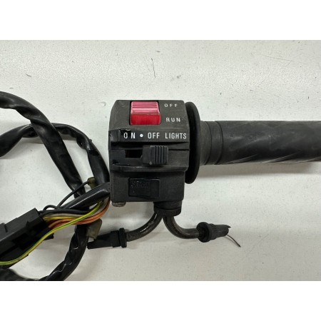 BLOQUE INTERRUPTOR DESVIADOR DERECHO SUZUKI RF600 R 1993-1998 GN76