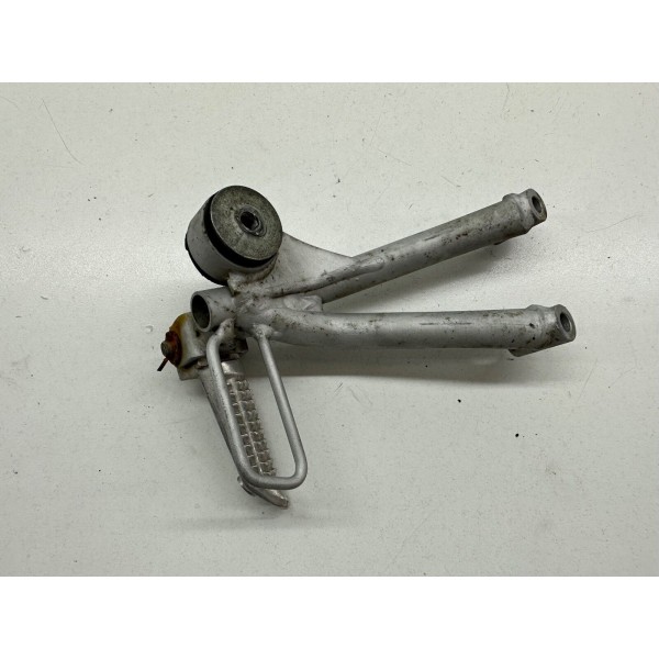 PEDANA PEDALINA POSTERIORE DESTRA DX SUZUKI RF 600 R RF600 R 1993-1998 GN76