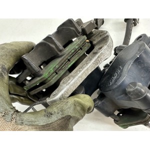 PAR DE PINZAS DE FRENO DELANTERO DERECHO SX SUZUKI RF 600 R 1993-1998 GN76 2
