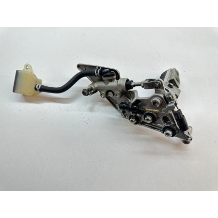 PEDANA PILOTA DESTRA DX POMPA FRENO SUZUKI GSF BANDIT 600 2000-2004-2005