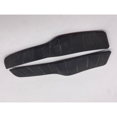 COPPIA TAPPETTINI PEDANA POGGIA PIEDI DX SX PIAGGIO X8 125 200 250 2004-2007