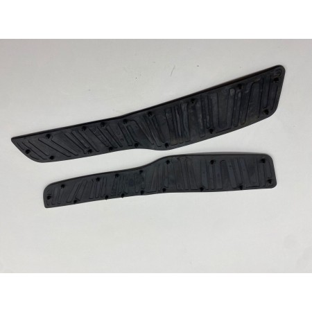 COPPIA TAPPETTINI PEDANA POGGIA PIEDI DX SX PIAGGIO X8 125 200 250 2004-2007