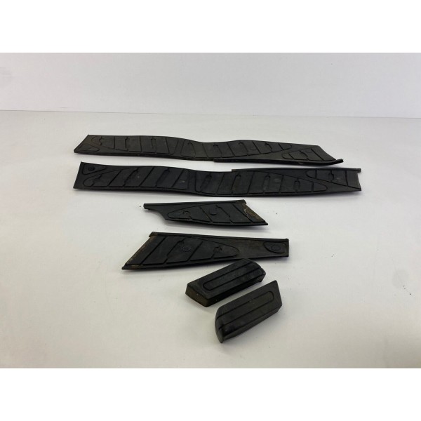 KIT 6 TAPPETTINI GOMMA PEDANA PIAGGIO SUPER HEXAGON GTX 125-180 4T 1998-2005