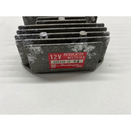 REGULADOR DE VOLTAJE PIAGGIO HEXAGON 125 180 250 GTX