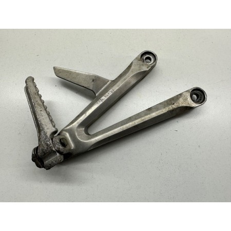 REAR RIGHT PASSENGER FOOTREST HONDA CBR 600 RR 2005-2006