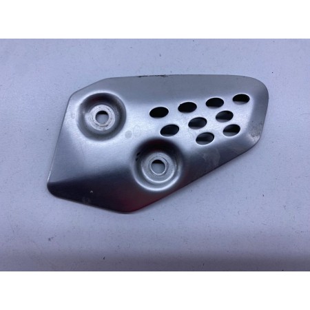 PIASTRA SUPPORTO PROTEZIONE PEDANA DESTRA DX YAMAHA MT07 MT-07 ABS 2014-2016