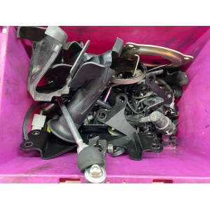 KIT VITI VITERIA BULLONI YAMAHA MT07 MT-07 ABS 2014-2016