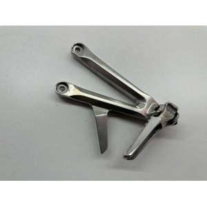 REAR PASSENGER FOOTREST RIGHT HONDA CBR 600 RR 600RR 2005-2006