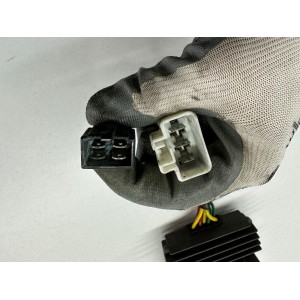 REGOLATORE DI TENSIONE ORIGINALE APRILIA SHIVER 750 ABS 2010-2015 2