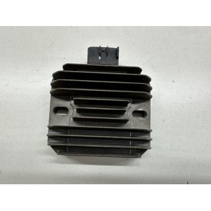 REGOLATORE DI TENSIONE SUZUKI BURGMAN 400 AN 400 2006 2007-2012