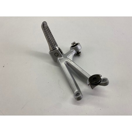 PEDALINA POSTERIORE PASSEGGERO DESTRA DX SUZUKI GSXR GSX-R 600 1997-2000