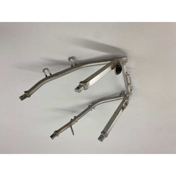 SUZUKI GSXR GSX-R 600 1997-2000 REAR END FRAME