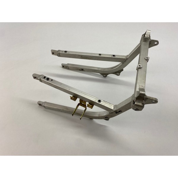 TELAIETTO POSTERIORE PARTE ANTERIORE SUZUKI GSXR GSX-R 600 1997-2000