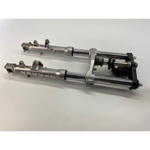 FORCELLA ANTERIORE COMPLETA STELI DX SX PIASTRE SUZUKI GSXR GSX-R 600 1997-2000