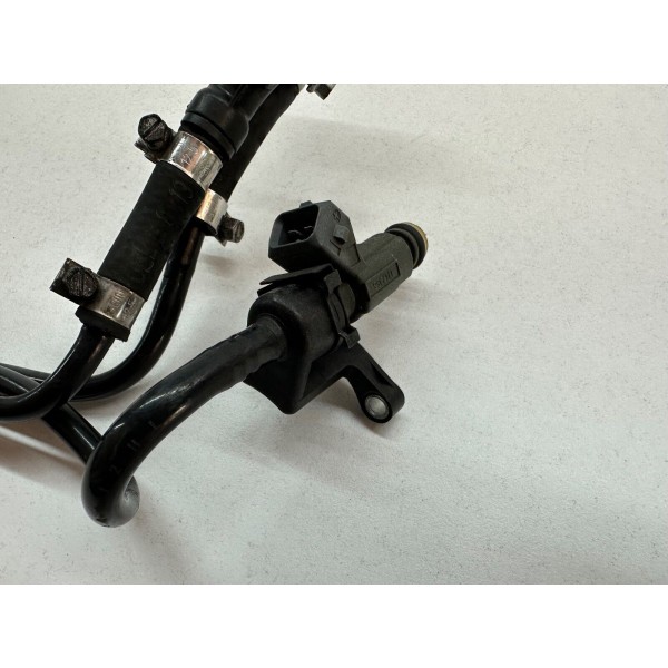 PAAR EINSPRITZDÜSEN KRAFTSTOFFLEITUNG BMW R 850 RT R850RT 2002-2005