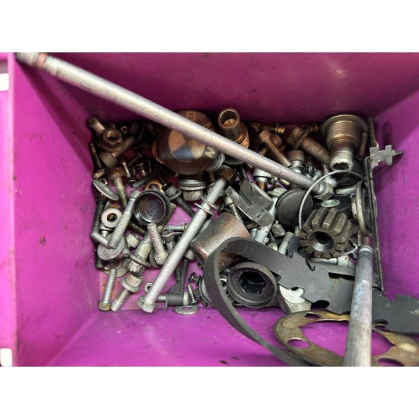 KIT VITI VITERIA BULLONI PERNI BMW R 850 RT R850RT 2002-2005