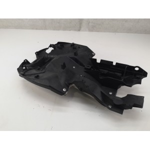 KUNSTSTOFF UNTER DEM HINTEREN KOTFLÜGEL HONDA VFR 800 V-TECH 2002-2012