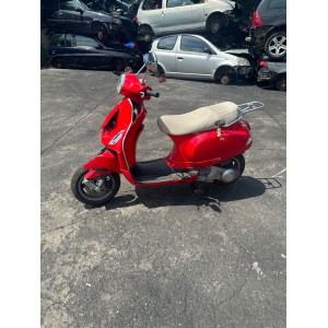 TAPPETTINO IN GOMMA PEDANA PIAGGIO VESPA LX 150 2007-2011 50-125-150 2