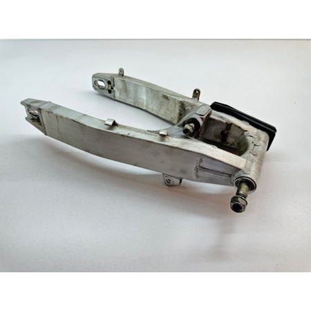 FORCELLONE POSTERIORE SUZUKI BANDIT 1200 S V719 GV75A 1995-2000