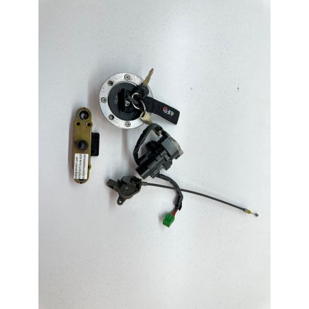KEY LOCK KIT SUZUKI BANDIT 1200 S V719 GV75A 1995-2000
