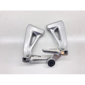 COPPIA PEDALINE POSTERIORI PASSEGGERO SUZUKI SV 650 NAKED 1999 2000 2001 2002