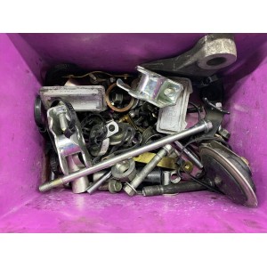 JUEGO TORNILLOS PERNOS SUZUKI SV 650 1999 2000 2001 2002