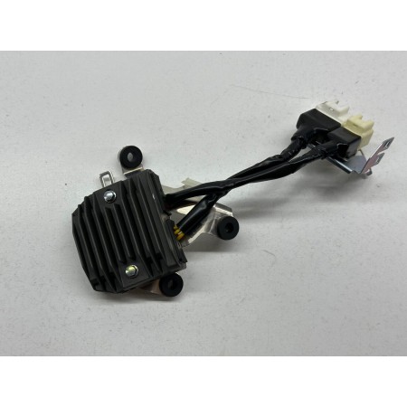 RÉGULATEUR DE TENSION HONDA CBR 600 RR 2009-2011 PC40E