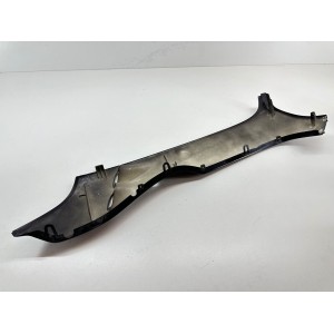 CACHE CARÉNAGE SOUS REPOSE-PIEDS DROIT HONDA FORZA 250 2005-2007 2