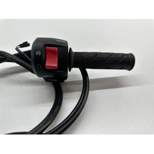 BLOC D'INTERRUPTEUR DE DÉRIVATION DROIT HONDA FORZA 250 ABS NSS250X 2005-2007 2