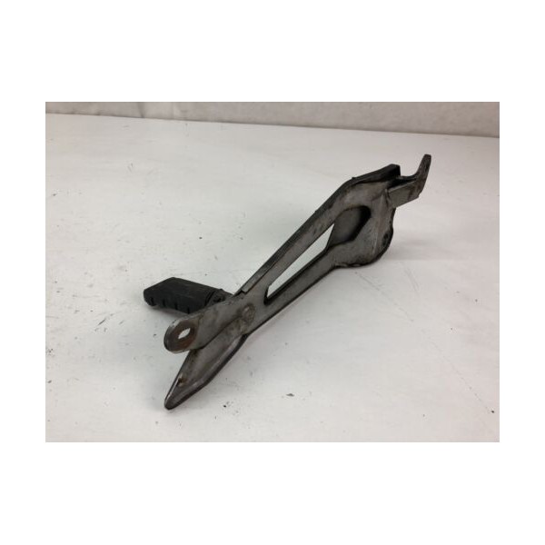 PEDANA POSTERIORE PASSEGGERO DESTRA DX YAMAHA YBR 125 2007-2013