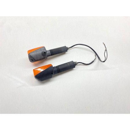 PAIR OF FRONT INDICATORS RIGHT LEFT SUZUKI DR 650 RS 1991-1997