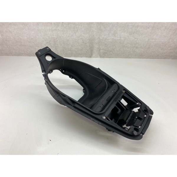 COMPARTIMENT POUR CASQUE SOUS LE SIEGE GILERA RUNNER 50 125 SP 2006-2019